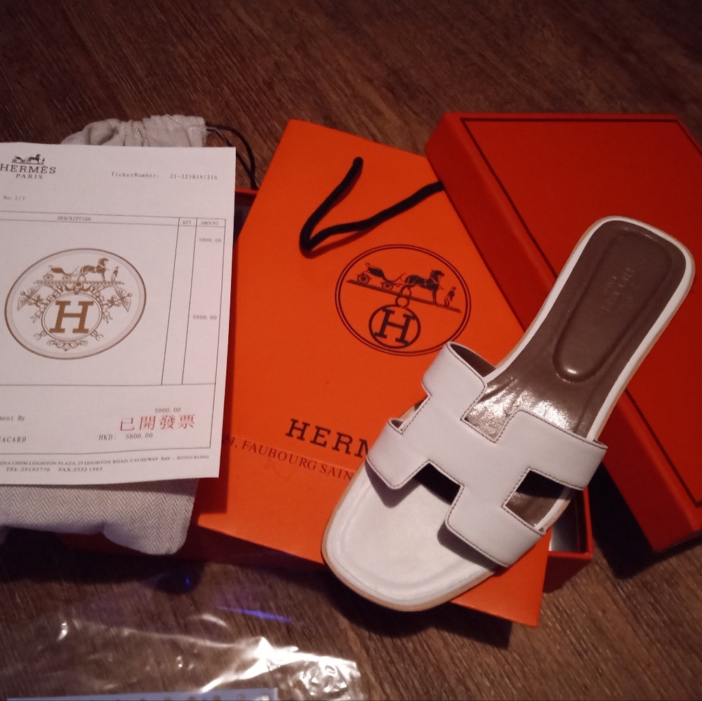 White Hermes sandles - Picture 1 of 3